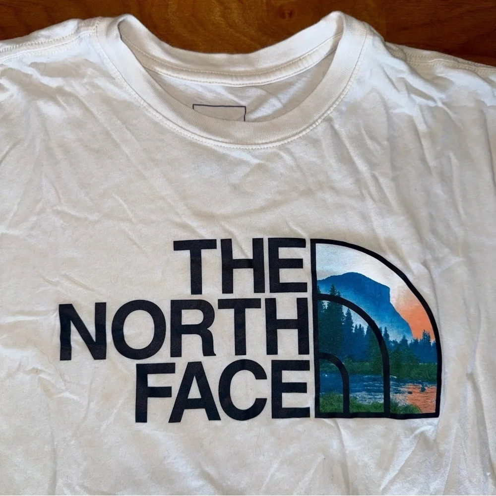 The North Face Shirt Mens L White Nature Lightweight Outdoors T-Shirt Casual TNF